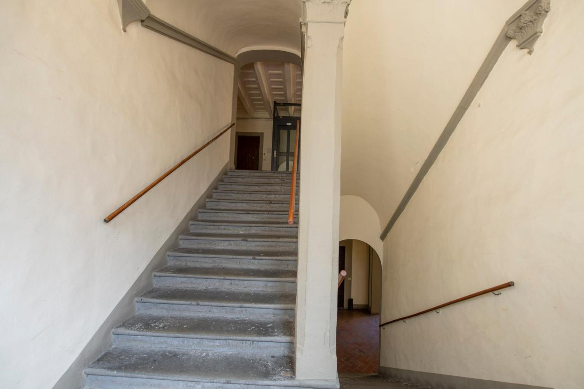 Mamo Florence - Borgo Santa Croce Apartment Luaran gambar